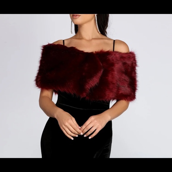 Windsor fur shawl Clearance